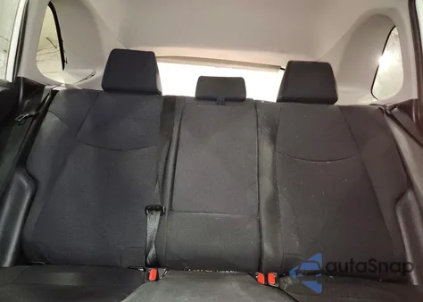 2021 Toyota Rav4 Le z USA, uszkodzony, nr VIN JTMF1RFV6MD078859